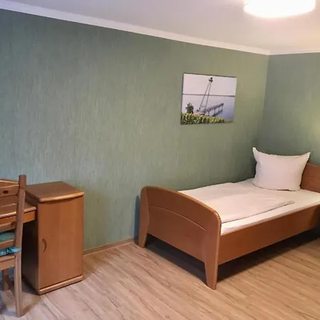 Stuckatz Inn *